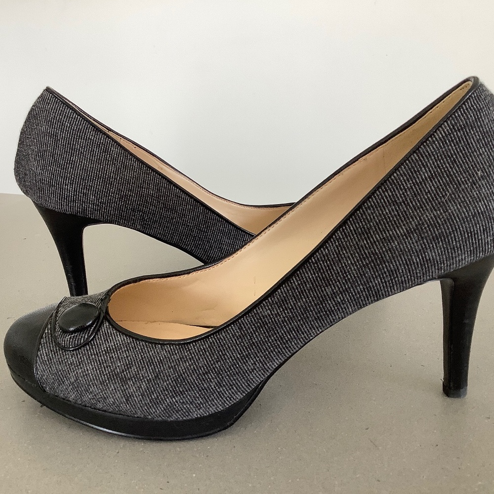 Nine West Size 8.5M Black/Grey Tweed High Heel Platform Pumps